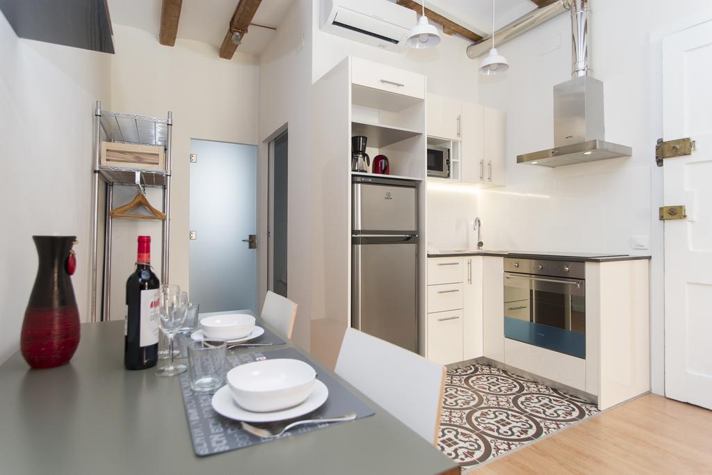 Apartments Barcelona Sagrada Стая снимка
