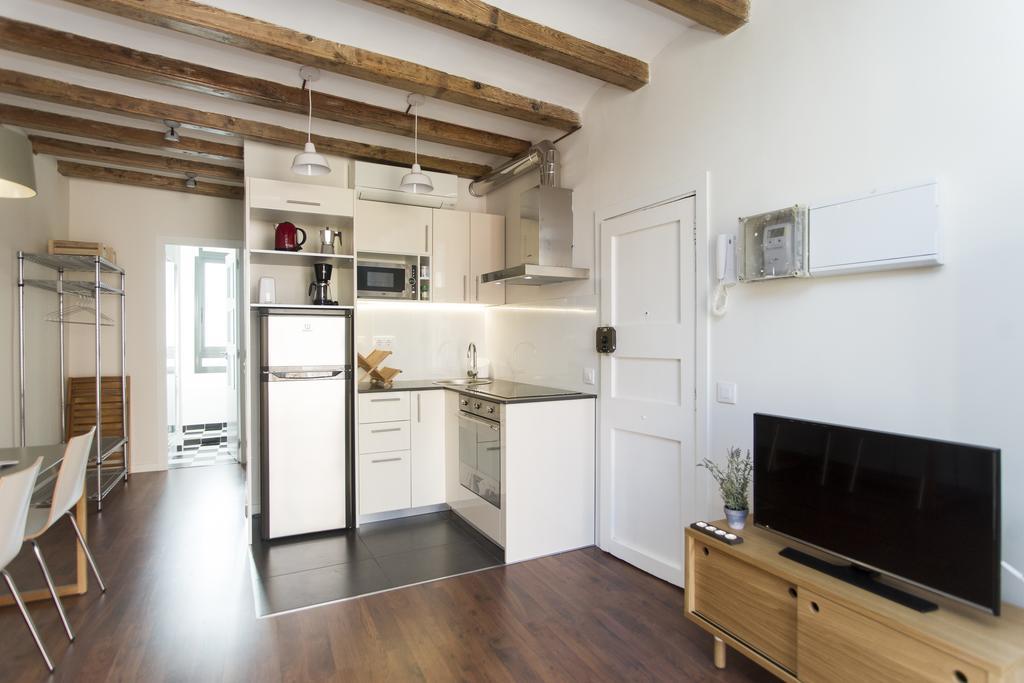 Apartments Barcelona Sagrada Стая снимка