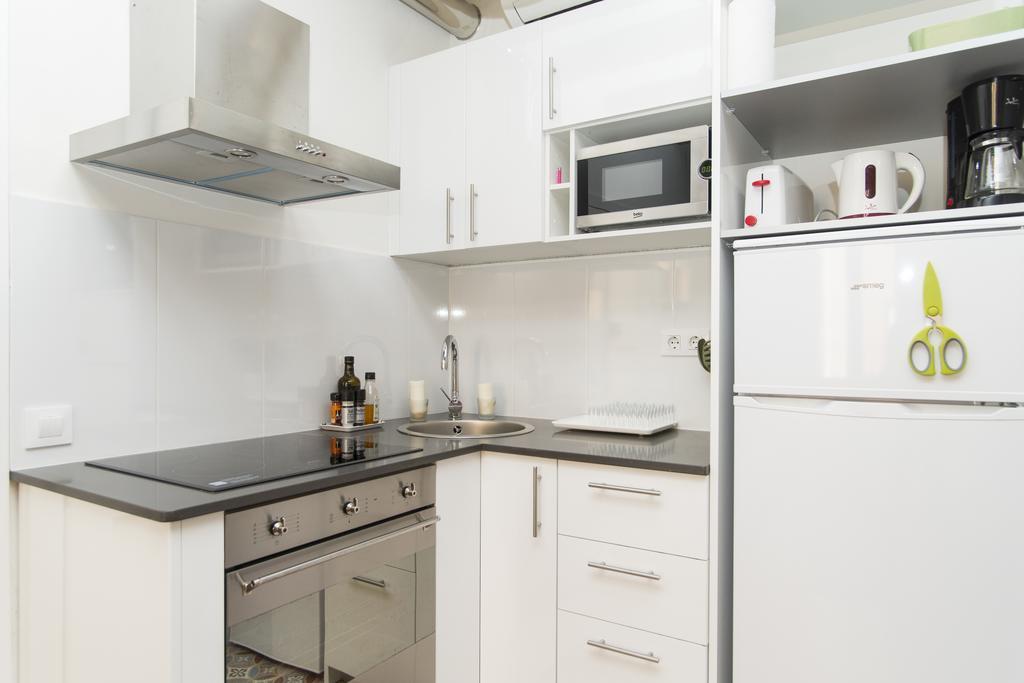 Apartments Barcelona Sagrada Стая снимка