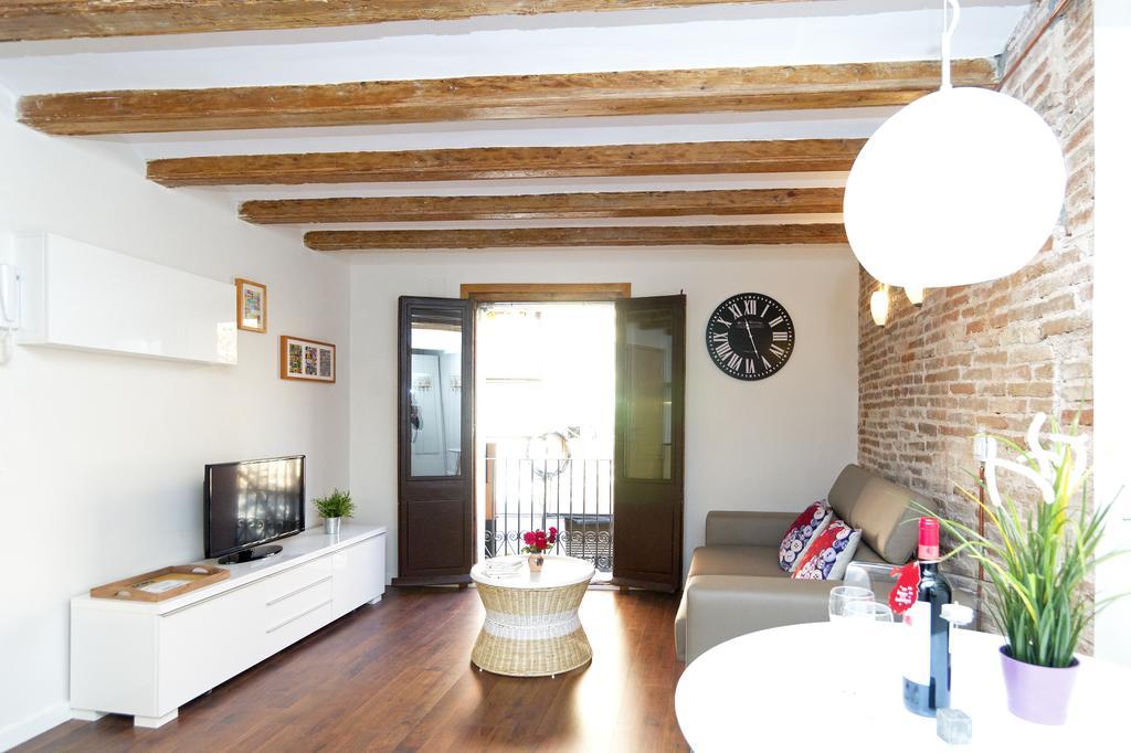 Apartments Barcelona Sagrada Стая снимка
