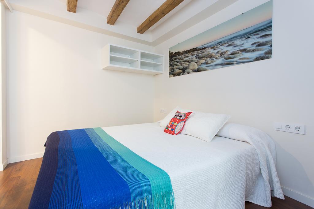 Apartments Barcelona Sagrada Стая снимка