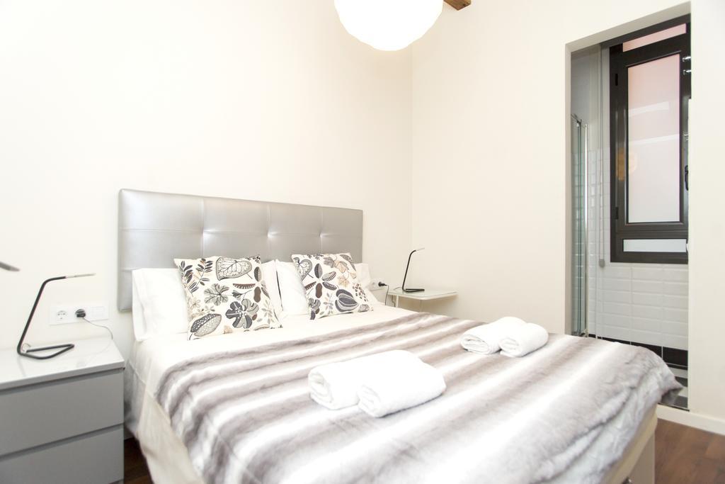 Apartments Barcelona Sagrada Екстериор снимка